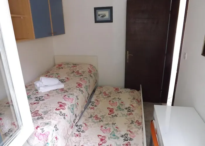 Appartement Karmela *
