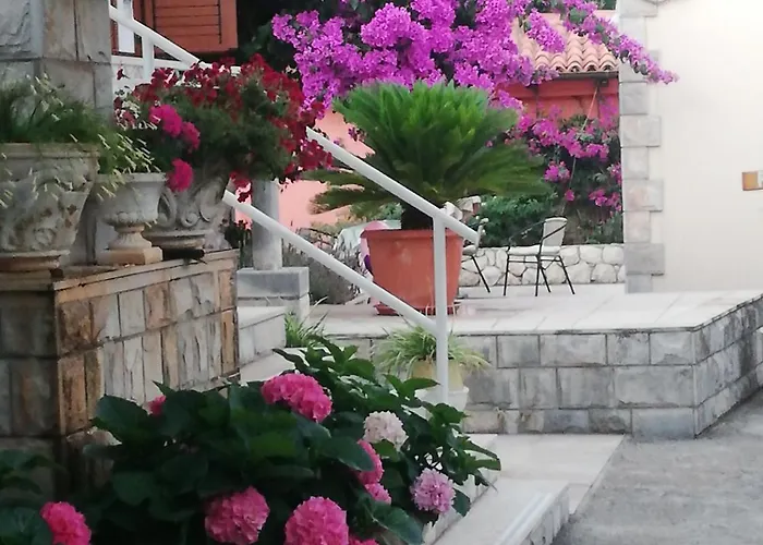 Karmela *