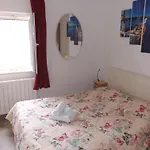 Karmela Lägenhet