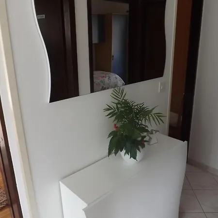 Апартаменты Karmela Затон