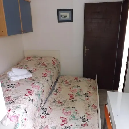 Апартаменты Karmela *