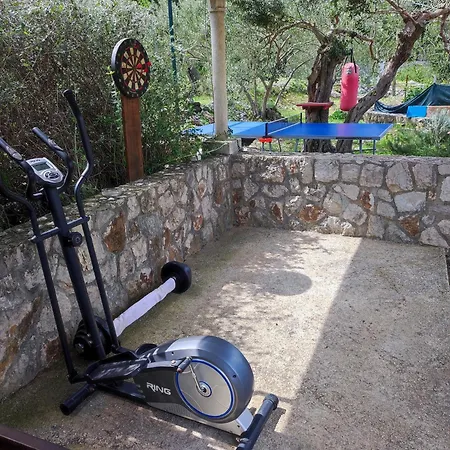 Karmela * Zaton (Dubrovnik-Neretva)